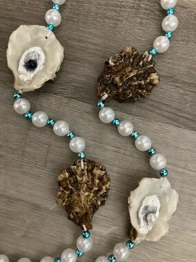 Mardi Gras Pearl & Shell Necklace in White and Teal